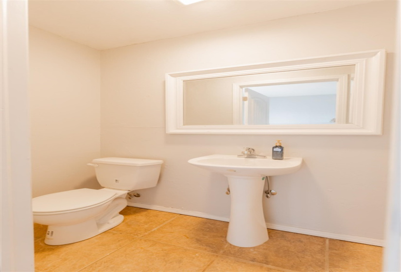 4 Bedrooms Bedrooms, 0 ,4 BathroomsBathrooms,Residential,Single Family,122nd,1,133406