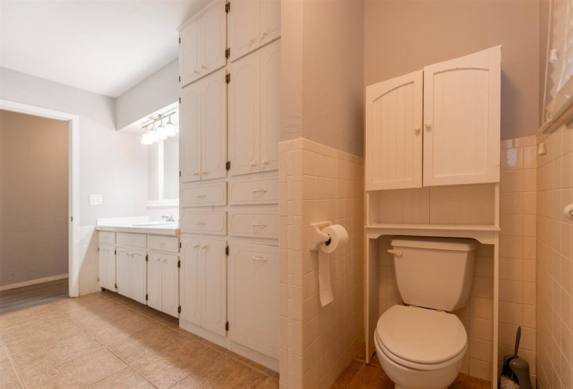 4 Bedrooms Bedrooms, 0 ,4 BathroomsBathrooms,Residential,Single Family,122nd,1,133406