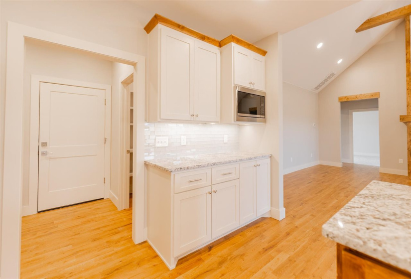 4 Bedrooms Bedrooms, 0 ,3 BathroomsBathrooms,Residential,Single Family,Blanco Bend,1,133407