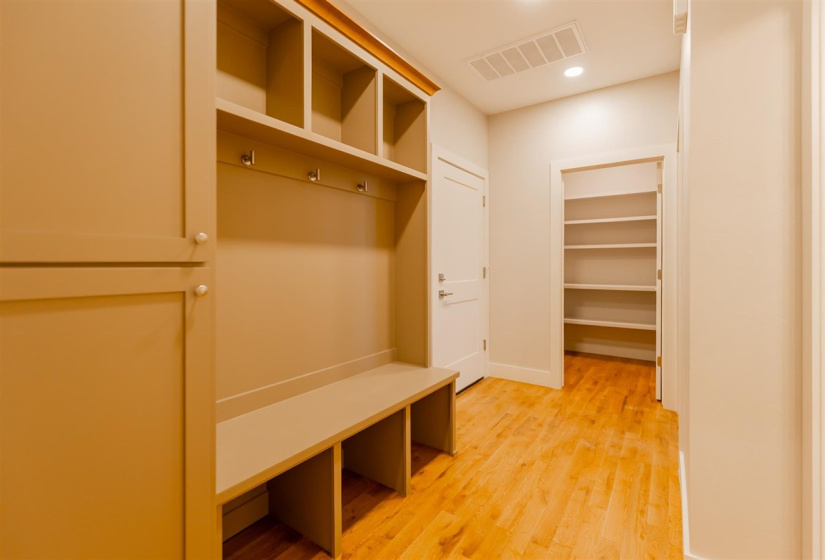 4 Bedrooms Bedrooms, 0 ,3 BathroomsBathrooms,Residential,Single Family,Blanco Bend,1,133407