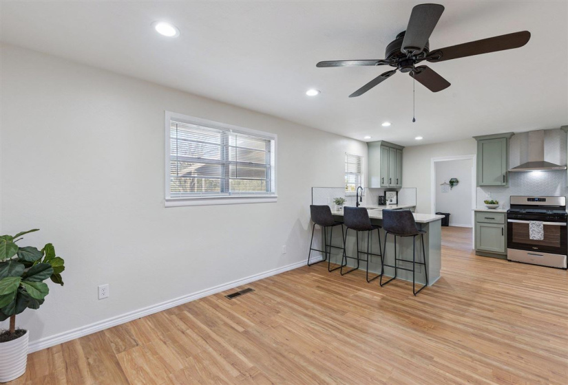 3 Bedrooms Bedrooms, 0 ,1 BathroomBathrooms,Residential,Single Family,Priscilla,1,133409