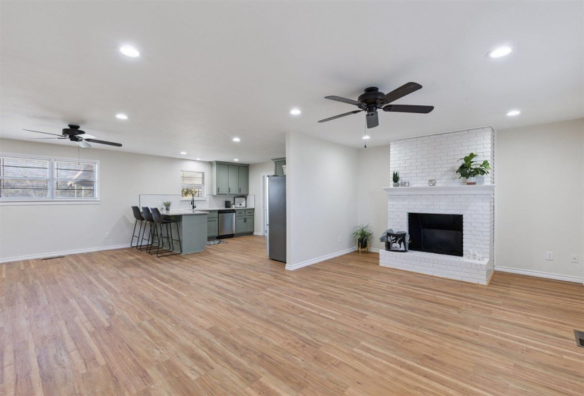 3 Bedrooms Bedrooms, 0 ,1 BathroomBathrooms,Residential,Single Family,Priscilla,1,133409