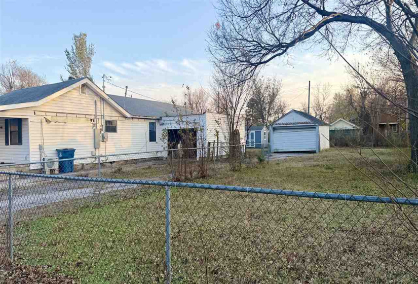 2 Bedrooms Bedrooms, 0 ,2 BathroomsBathrooms,Residential,Single Family,Walnut,1,133313