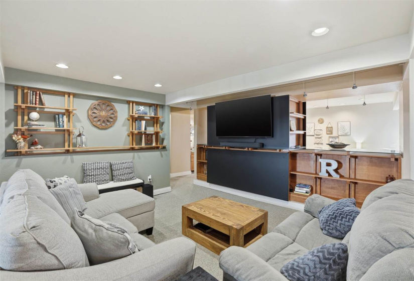 4 Bedrooms Bedrooms, 0 ,3 BathroomsBathrooms,Residential,Single Family,Will Rogers,1,133413