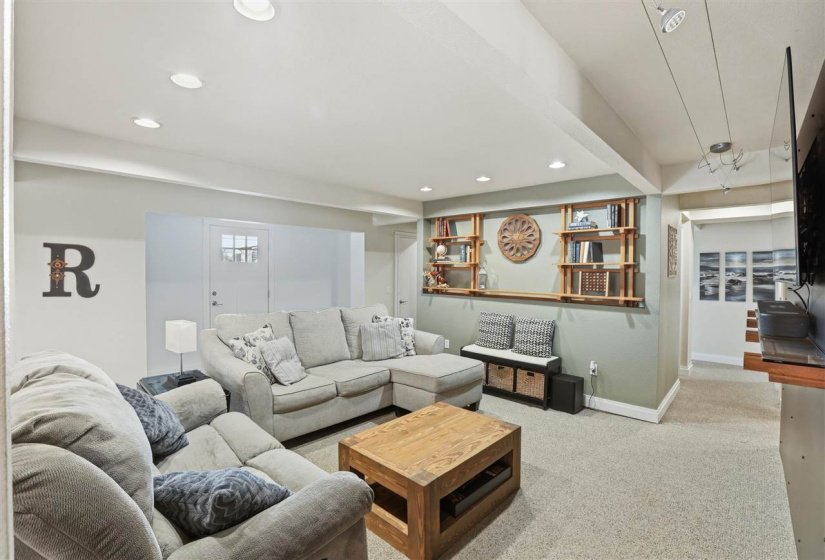 4 Bedrooms Bedrooms, 0 ,3 BathroomsBathrooms,Residential,Single Family,Will Rogers,1,133413