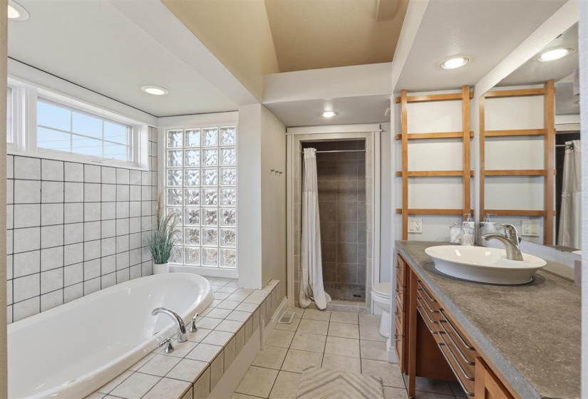 4 Bedrooms Bedrooms, 0 ,3 BathroomsBathrooms,Residential,Single Family,Will Rogers,1,133413