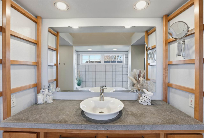 4 Bedrooms Bedrooms, 0 ,3 BathroomsBathrooms,Residential,Single Family,Will Rogers,1,133413