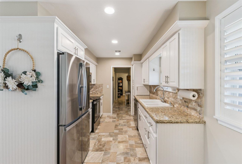 3 Bedrooms Bedrooms, 0 ,2 BathroomsBathrooms,Residential,Single Family,12th,1,133416