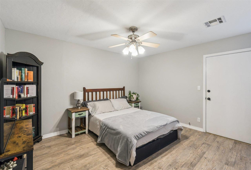 3 Bedrooms Bedrooms, 0 ,2 BathroomsBathrooms,Residential,Single Family,12th,1,133416