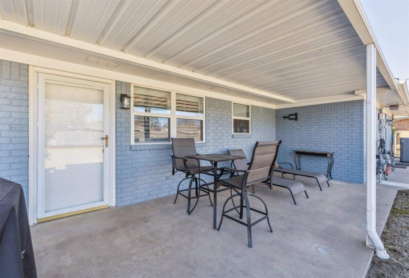 3 Bedrooms Bedrooms, 0 ,2 BathroomsBathrooms,Residential,Single Family,12th,1,133416