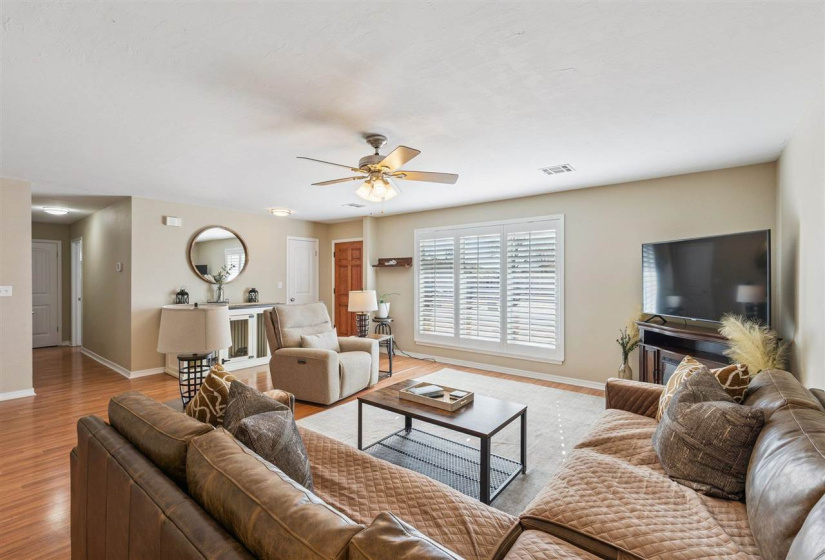 3 Bedrooms Bedrooms, 0 ,2 BathroomsBathrooms,Residential,Single Family,12th,1,133416