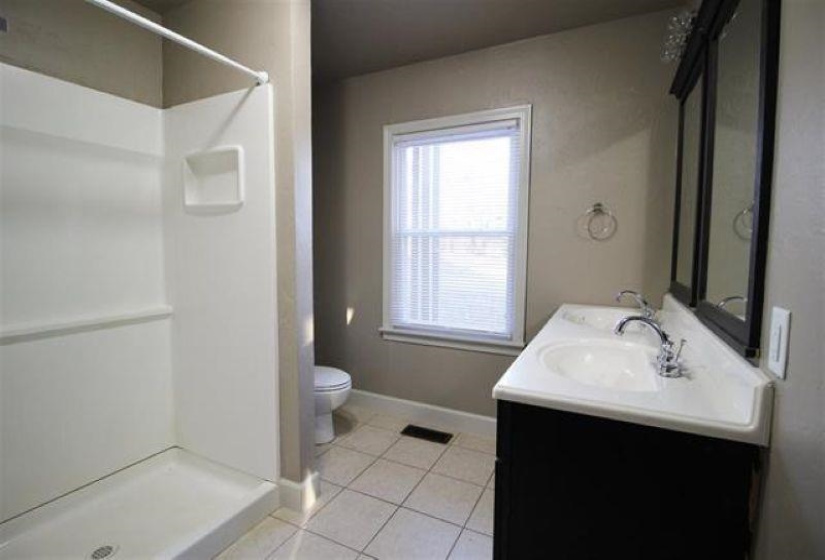 4 Bedrooms Bedrooms, 0 ,2 BathroomsBathrooms,Residential,Single Family,Adams,2,133419