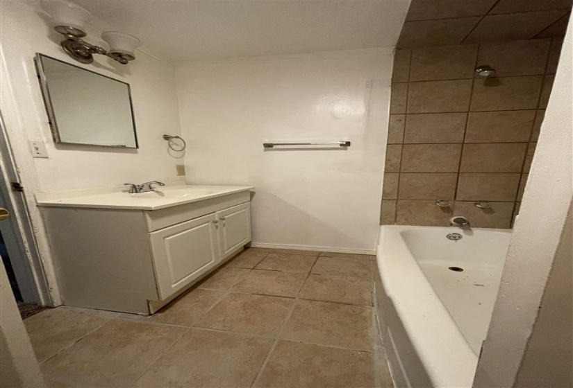 2 Bedrooms Bedrooms, 0 ,1 BathroomBathrooms,Residential,Single Family,Springfield,1,133420