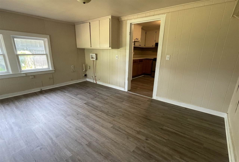 2 Bedrooms Bedrooms, 0 ,1 BathroomBathrooms,Residential,Single Family,Springfield,1,133420