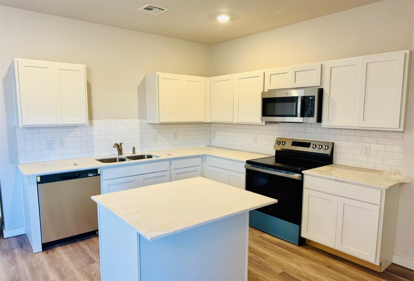 3 Bedrooms Bedrooms, 0 ,2 BathroomsBathrooms,Residential,Single Family,Wrangler Pass,1,133426