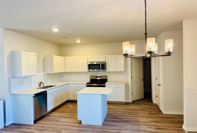 3 Bedrooms Bedrooms, 0 ,2 BathroomsBathrooms,Residential,Single Family,Wrangler Pass,1,133426