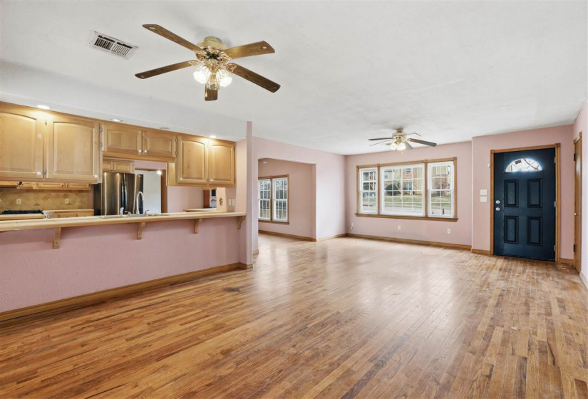 4 Bedrooms Bedrooms, 0 ,3 BathroomsBathrooms,Residential,Single Family,Jardot,1,133386