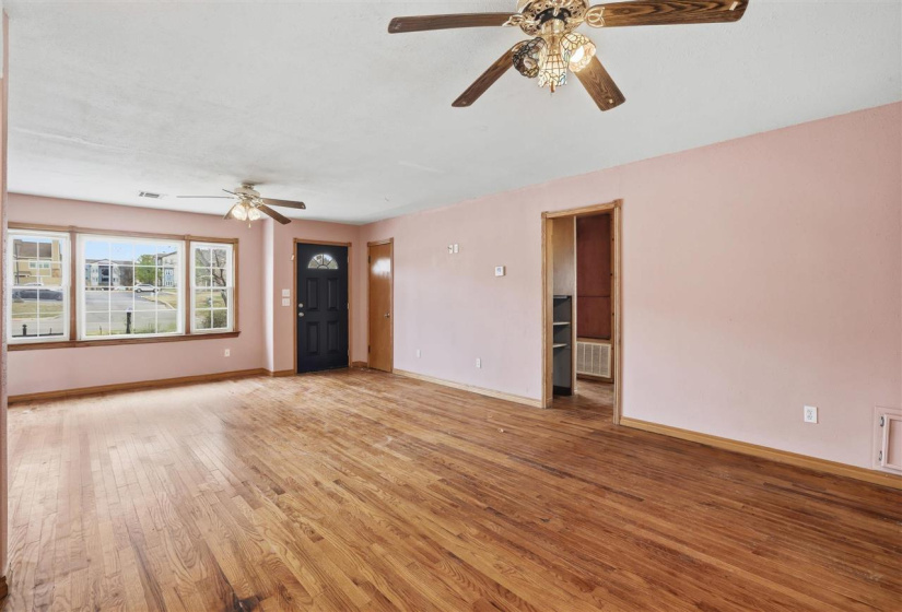 4 Bedrooms Bedrooms, 0 ,3 BathroomsBathrooms,Residential,Single Family,Jardot,1,133386