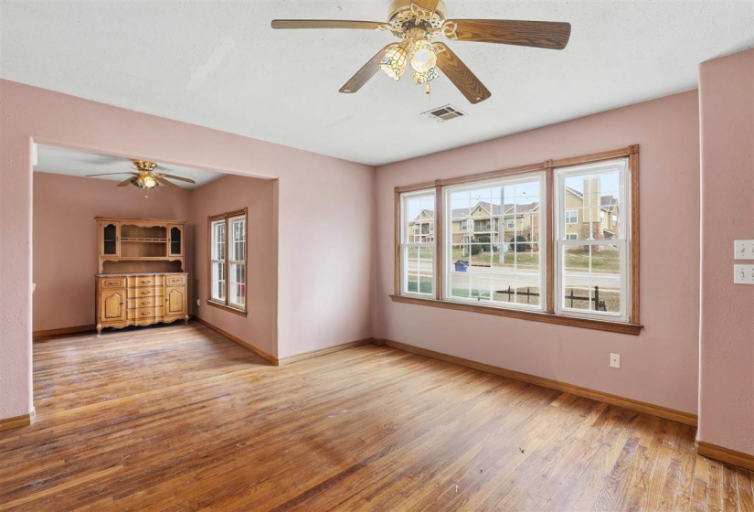 4 Bedrooms Bedrooms, 0 ,3 BathroomsBathrooms,Residential,Single Family,Jardot,1,133386