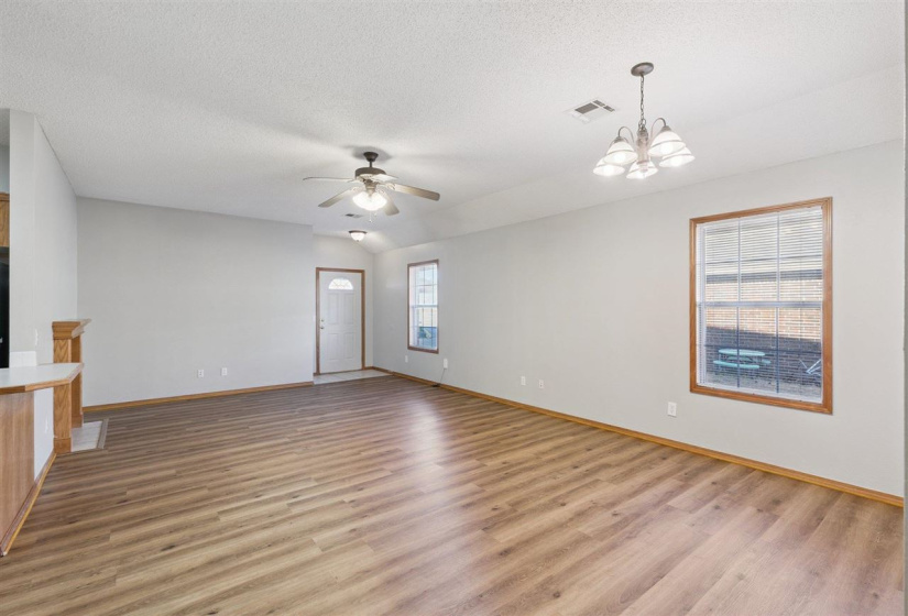 0 , 0 ,3 BathroomsBathrooms,Multi-family,Duplex,Pecan Hill,1,133440