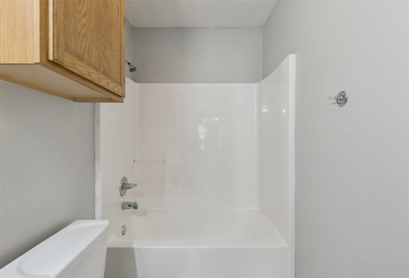 0 , 0 ,3 BathroomsBathrooms,Multi-family,Duplex,Pecan Hill,1,133440