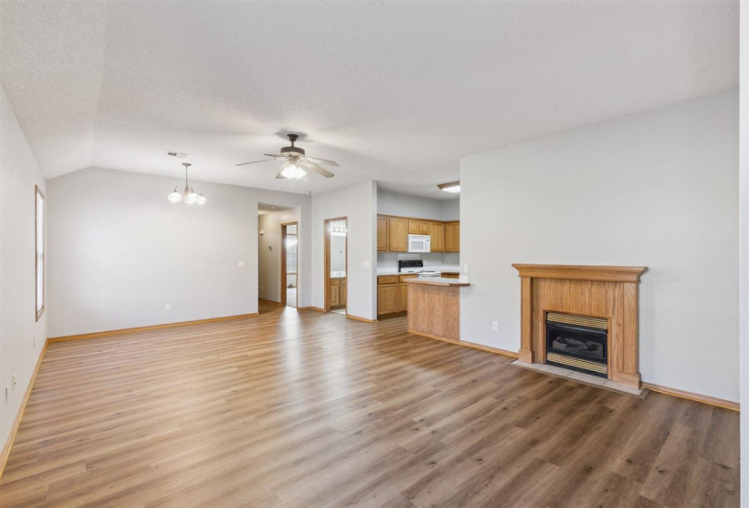 0 , 0 ,3 BathroomsBathrooms,Multi-family,Duplex,Pecan Hill,1,133440