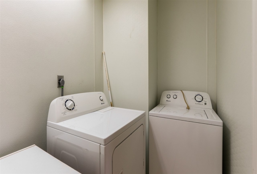 0 , 0 ,1 BathroomBathrooms,Multi-family,Duplex,Duck,1,133448