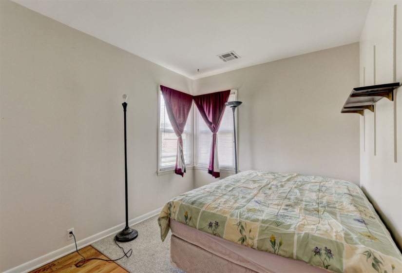 0 , 0 ,1 BathroomBathrooms,Multi-family,Duplex,Duck,1,133448