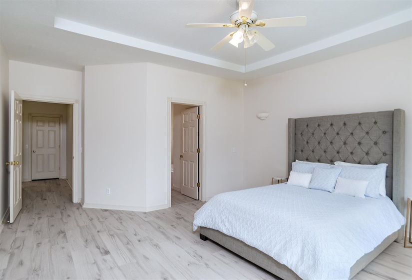 4 Bedrooms Bedrooms, 0 ,3 BathroomsBathrooms,Residential,Single Family,Bluebird,1,133437