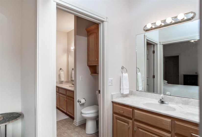 4 Bedrooms Bedrooms, 0 ,3 BathroomsBathrooms,Residential,Single Family,Bluebird,1,133437