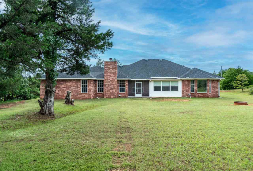 4 Bedrooms Bedrooms, 0 ,3 BathroomsBathrooms,Residential,Single Family,Bluebird,1,133437