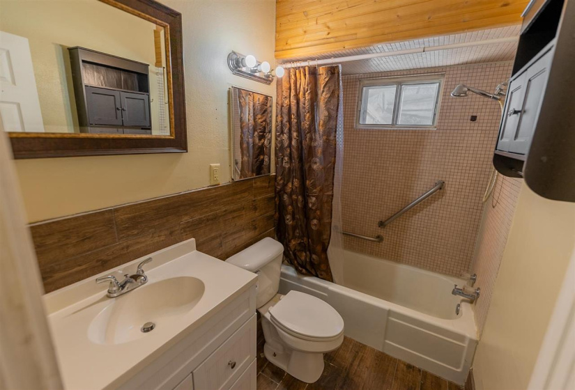 2 Bedrooms Bedrooms, 0 ,1 BathroomBathrooms,Residential,Single Family,Park,1,133438