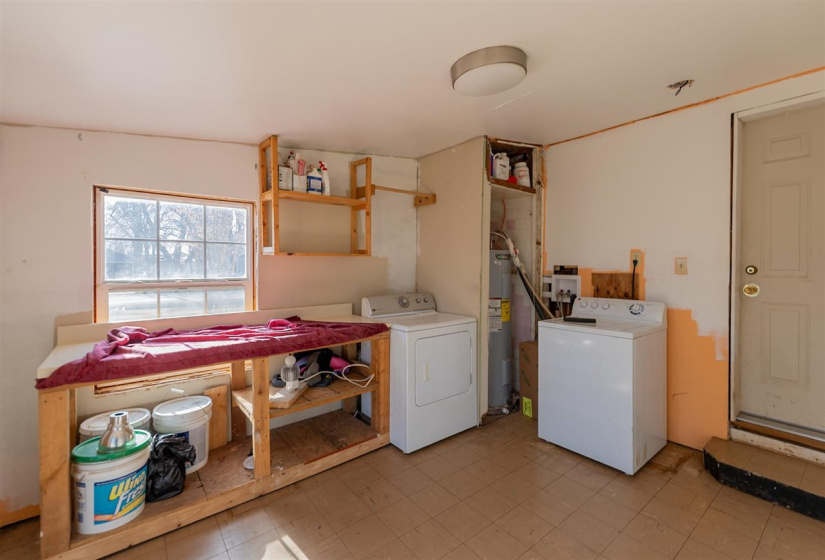 2 Bedrooms Bedrooms, 0 ,1 BathroomBathrooms,Residential,Single Family,Park,1,133438