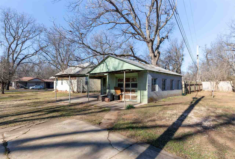 2 Bedrooms Bedrooms, 0 ,1 BathroomBathrooms,Residential,Single Family,Park,1,133438