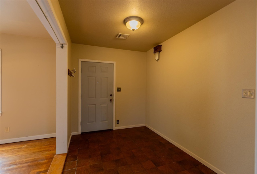 2 Bedrooms Bedrooms, 0 ,1 BathroomBathrooms,Residential,Single Family,Park,1,133438