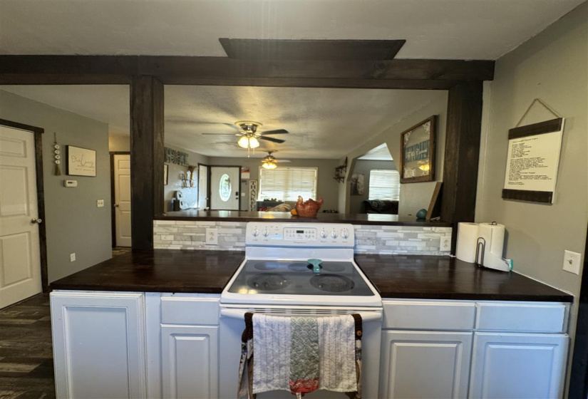 3 Bedrooms Bedrooms, 0 ,1 BathroomBathrooms,Residential,Single Family,Pecan,1,133439