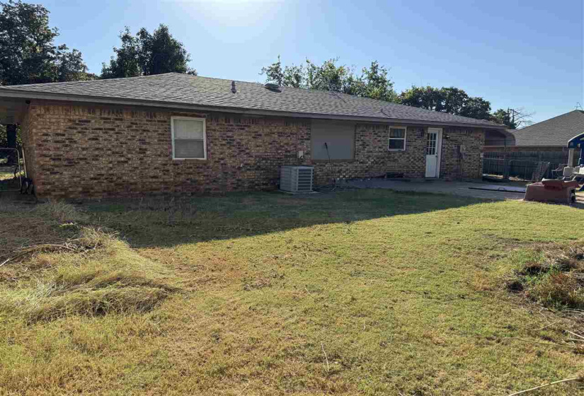 3 Bedrooms Bedrooms, 0 ,1 BathroomBathrooms,Residential,Single Family,Pecan,1,133439