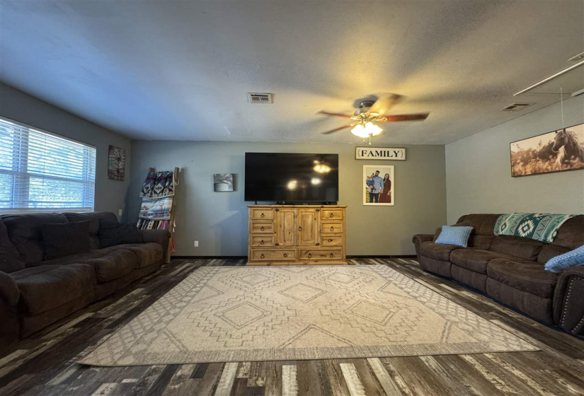 3 Bedrooms Bedrooms, 0 ,1 BathroomBathrooms,Residential,Single Family,Pecan,1,133439