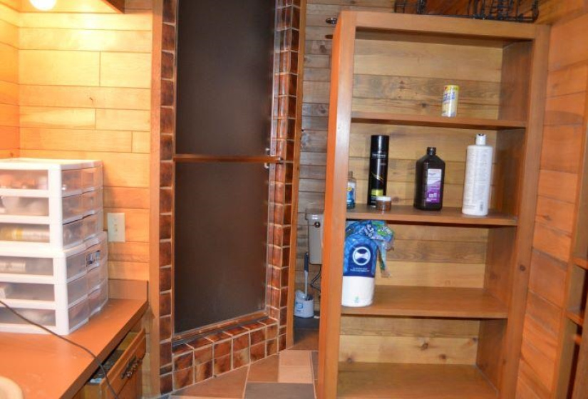 4 Bedrooms Bedrooms, 0 ,5 BathroomsBathrooms,Residential,Single Family,Country Club,1.5,133441