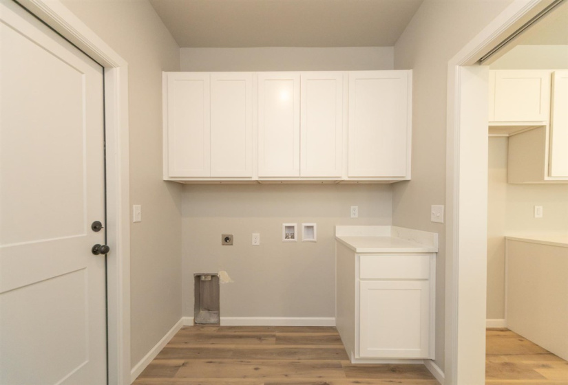 3 Bedrooms Bedrooms, 0 ,2 BathroomsBathrooms,Residential,Single Family,Main,1,133443