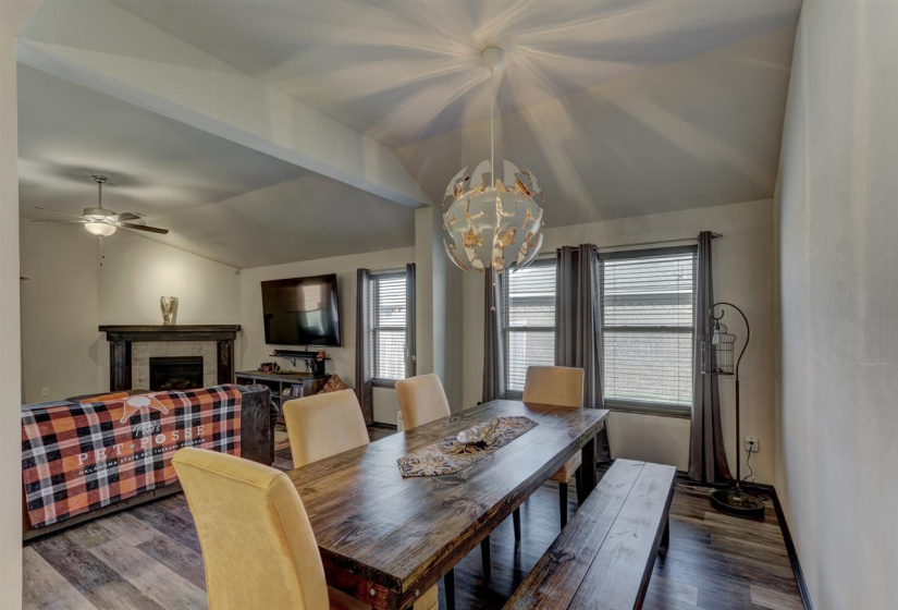 3 Bedrooms Bedrooms, 0 ,2 BathroomsBathrooms,Residential,Single Family,Landry Ln,1,133447