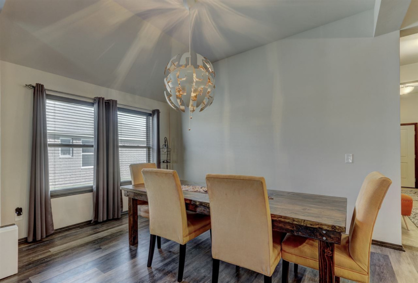 3 Bedrooms Bedrooms, 0 ,2 BathroomsBathrooms,Residential,Single Family,Landry Ln,1,133447