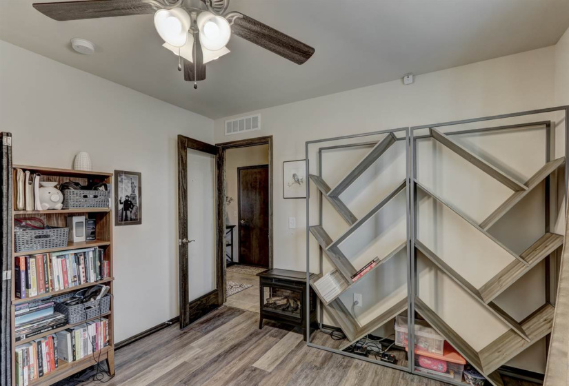 3 Bedrooms Bedrooms, 0 ,2 BathroomsBathrooms,Residential,Single Family,Landry Ln,1,133447