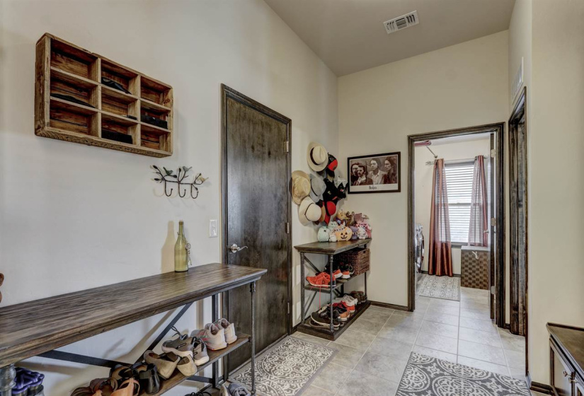 3 Bedrooms Bedrooms, 0 ,2 BathroomsBathrooms,Residential,Single Family,Landry Ln,1,133447