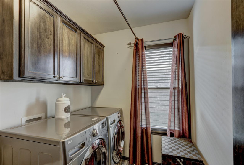 3 Bedrooms Bedrooms, 0 ,2 BathroomsBathrooms,Residential,Single Family,Landry Ln,1,133447