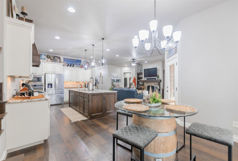 4 Bedrooms Bedrooms, 0 ,4 BathroomsBathrooms,Residential,Single Family,Montera,1.5,133450