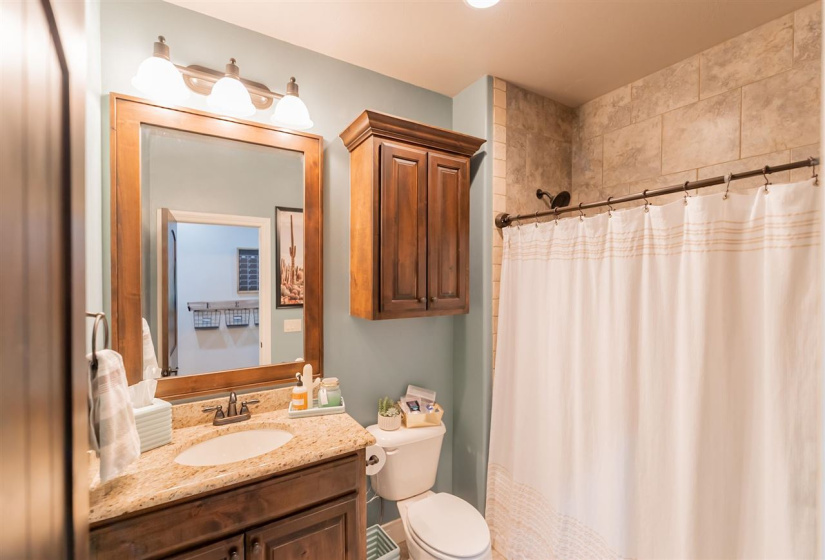 4 Bedrooms Bedrooms, 0 ,4 BathroomsBathrooms,Residential,Single Family,Montera,1.5,133450