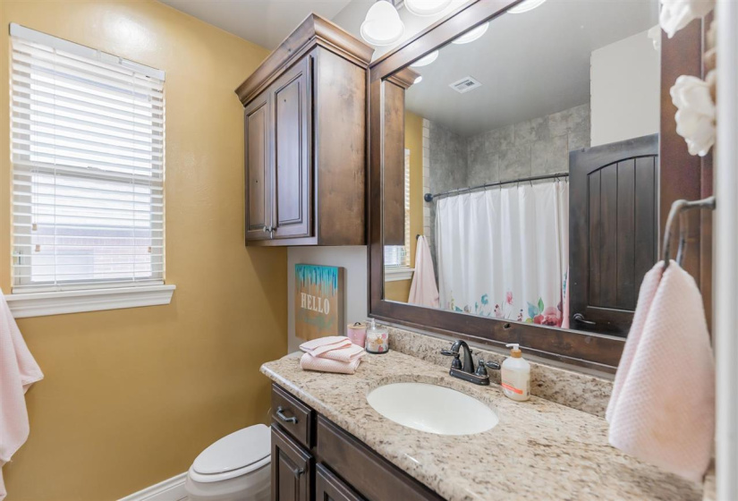 4 Bedrooms Bedrooms, 0 ,4 BathroomsBathrooms,Residential,Single Family,Montera,1.5,133450