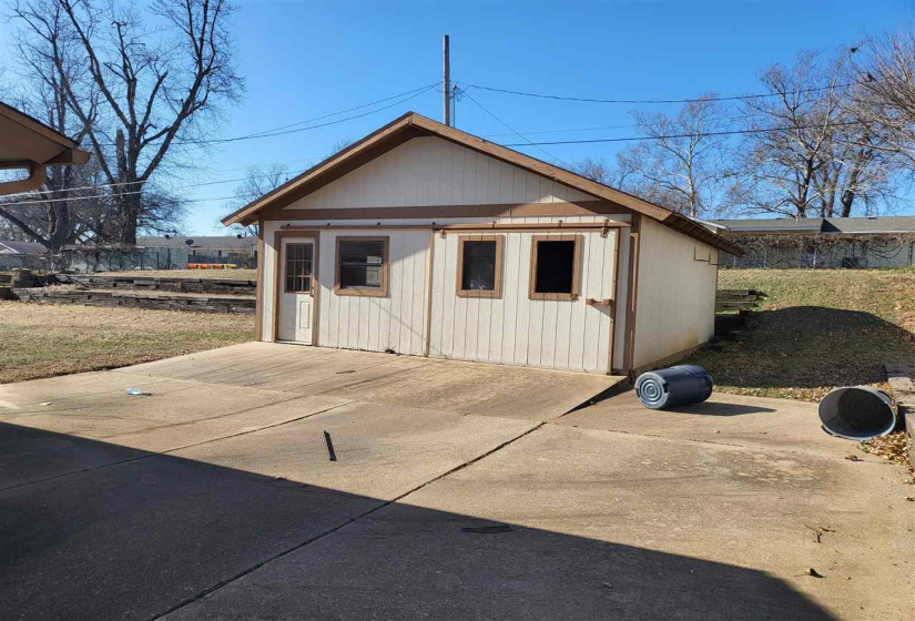 3 Bedrooms Bedrooms, 0 ,2 BathroomsBathrooms,Residential,Single Family,Cookson,1,133455