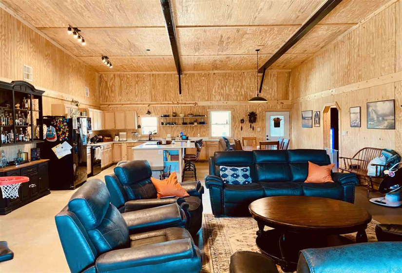 4 Bedrooms Bedrooms, 0 ,2 BathroomsBathrooms,Residential,Single Family,Rose,1,133467